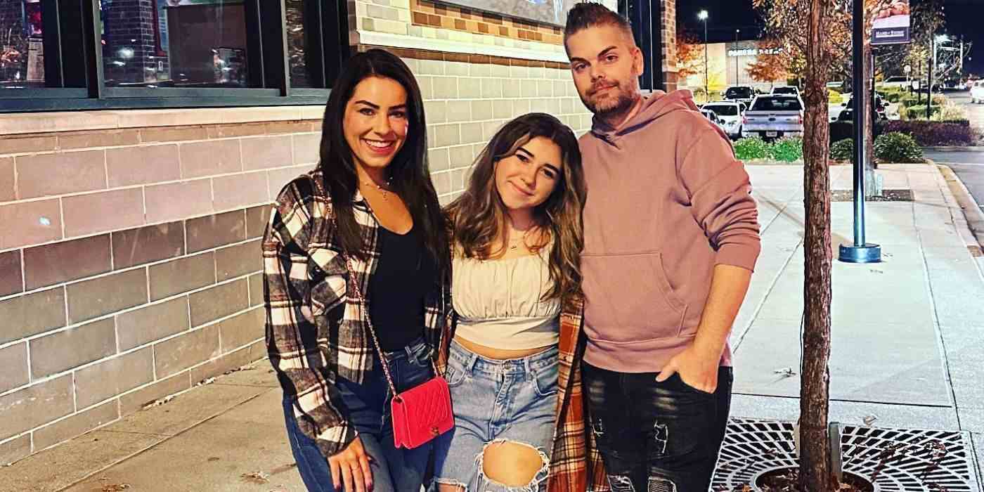 Veronica Chloe ve Tim In 90 Day Fiance, Chloe'nin doğum gününde fotoğraf çektiriyor