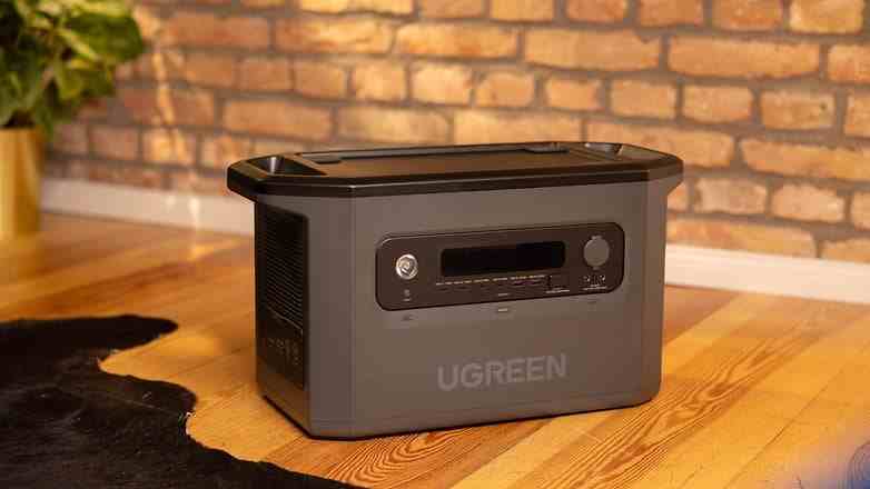 Ugreen PowerRoam 2200 yandan görünüş