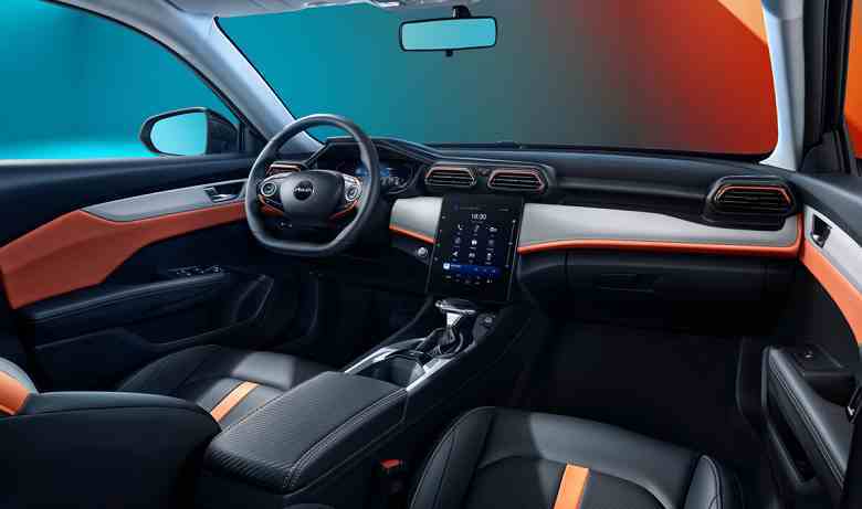 Dongfeng Shine sedan, Belarus'ta 1,5 milyon Rus rublesi eşdeğerinde satılıyor: Citroen C4 gibi bir platform, bir DFM-Honda motoru, bir Alman Getrag 