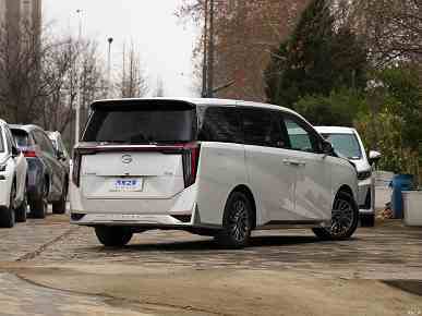 Toyota Alphard'ın değiştirilmesi daha az konforlu değil, üç kat daha ucuz.  GAC Trumpchi M8 Grandmaster Pioneer Edition tanıtıldı: 251 hp  ve 8 vitesli otomatik şanzıman