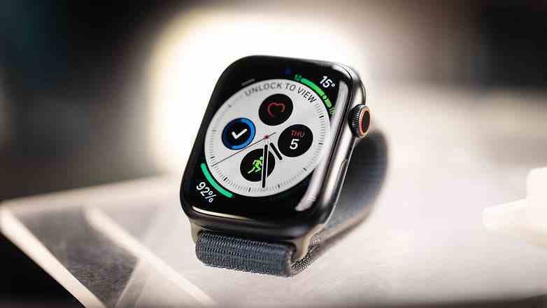 Spor halka kayışıyla grafit Apple Watch 9