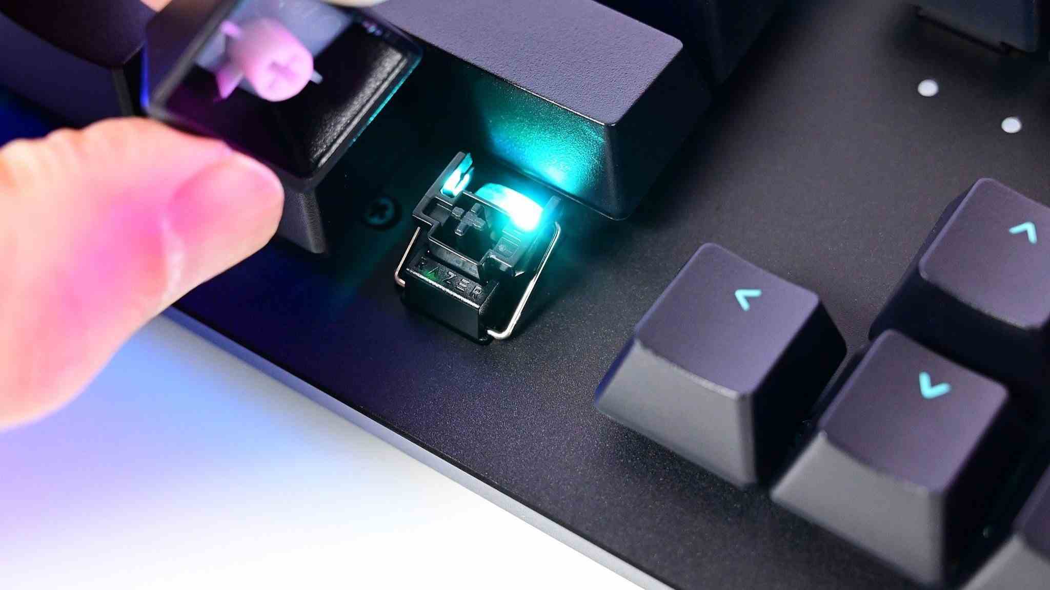 Razer Huntsman V2 Analogu