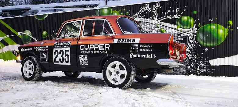 Eşsiz Moskvich 408 Rusya'da satılıyor.  1964 yılında üretilen otomobil, 180 beygir gücünde bir motorla donatılmıştır.