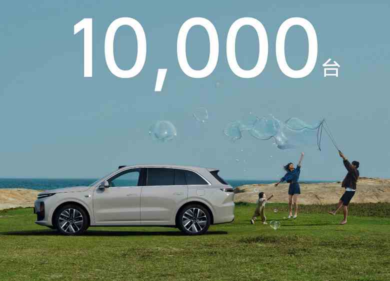 En yeni Li Auto L6 Çin'de büyük ilgi gördü - 72 saat içinde 10 bin araba sipariş edildi.  Adlandırılmış en popüler konfigürasyonlar
