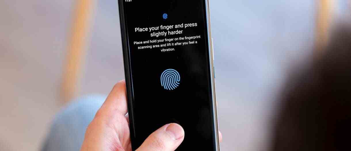 One UI 6.1, Galaxy S23 serisindeki parmak izi tarayıcısını bozdu - One UI 6.1 güncellemesi, Galaxy S23 serisindeki parmak izi tarayıcısını bozdu