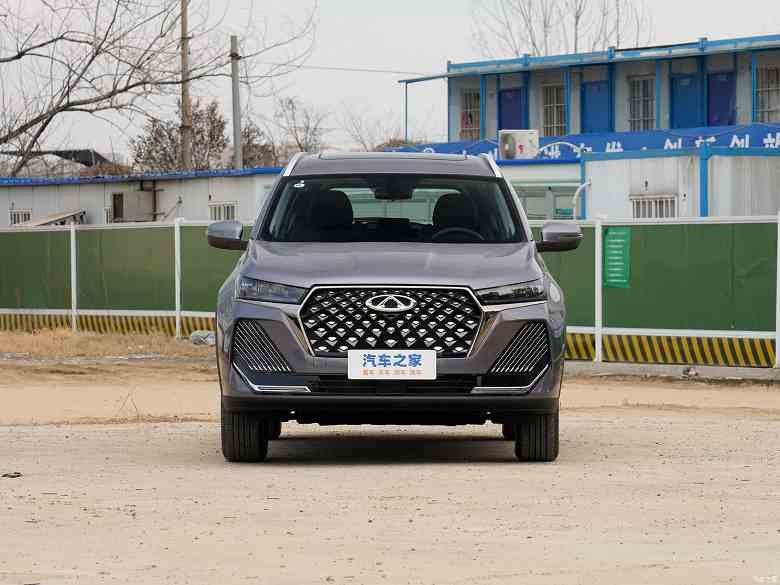 Chery Tiggo 7 2024, Yeni “yüz”, yeni CVT ve yalnızca 10 bin dolarlık fiyatla sunuldu.