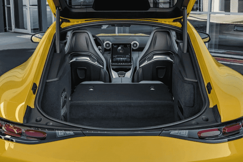 Dört silindirli motora sahip ilk AMG GT olan Mercedes-AMG GT 43 tanıtıldı