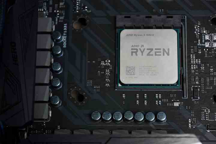 AMD Rizen CPU 5 merkezden uzakta