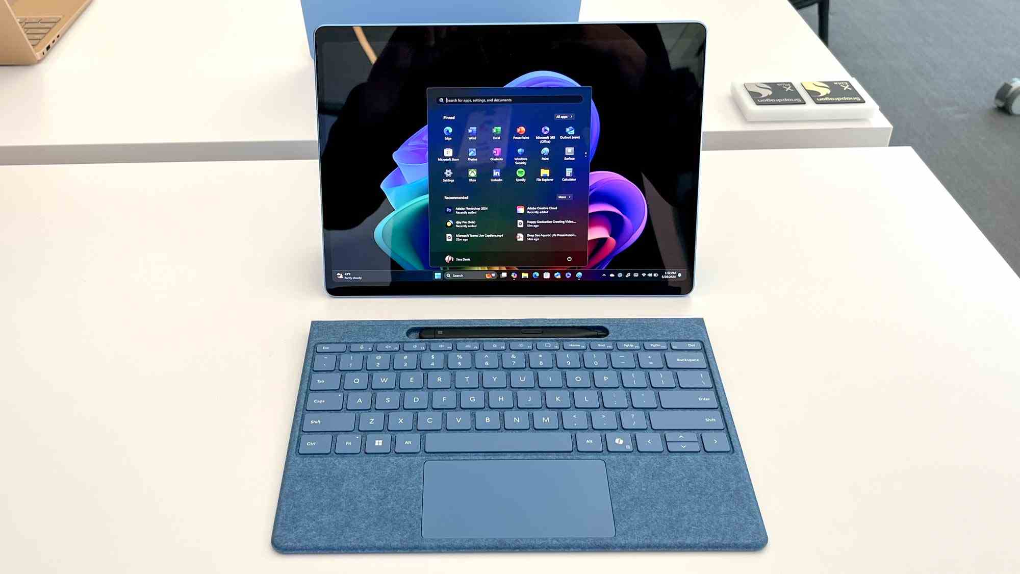 Microsoft Surface Pro 11 demo birimi