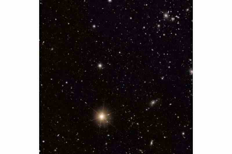 Abell 2764 gökada kümesinde parlayan parlak yıldız bir hatanın sonucu olabilir, ancak ESA bunun hâlâ Öklid'in gücünü gösterdiğini söylüyor