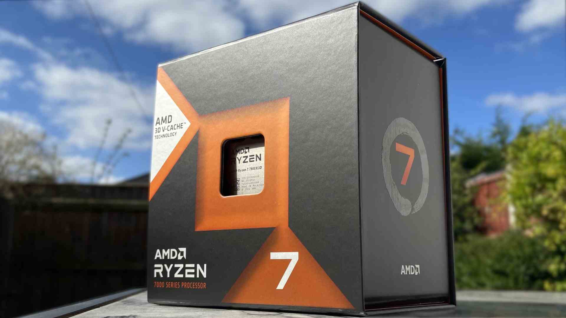 AMD Ryzen 7 7800X3D kutulu