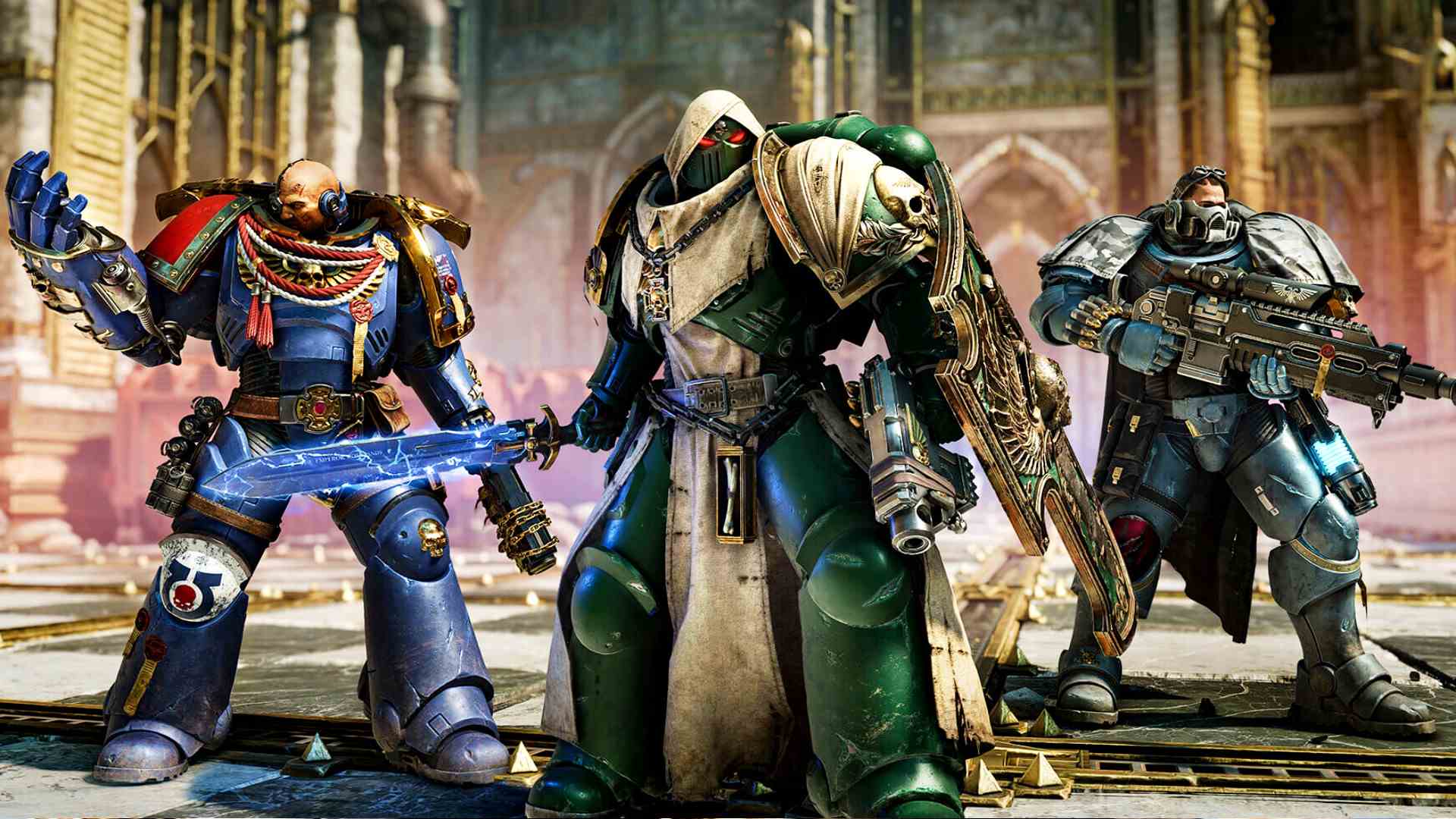 Warhammer 40k Space Marine 2 - Ağır zırhlı üç uzay denizcisi bir arada duruyor.